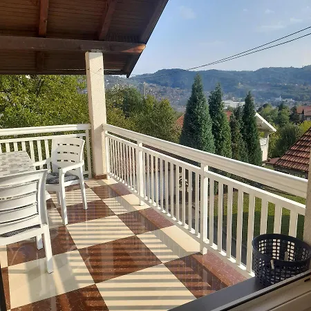 Saron House * Tuzla
